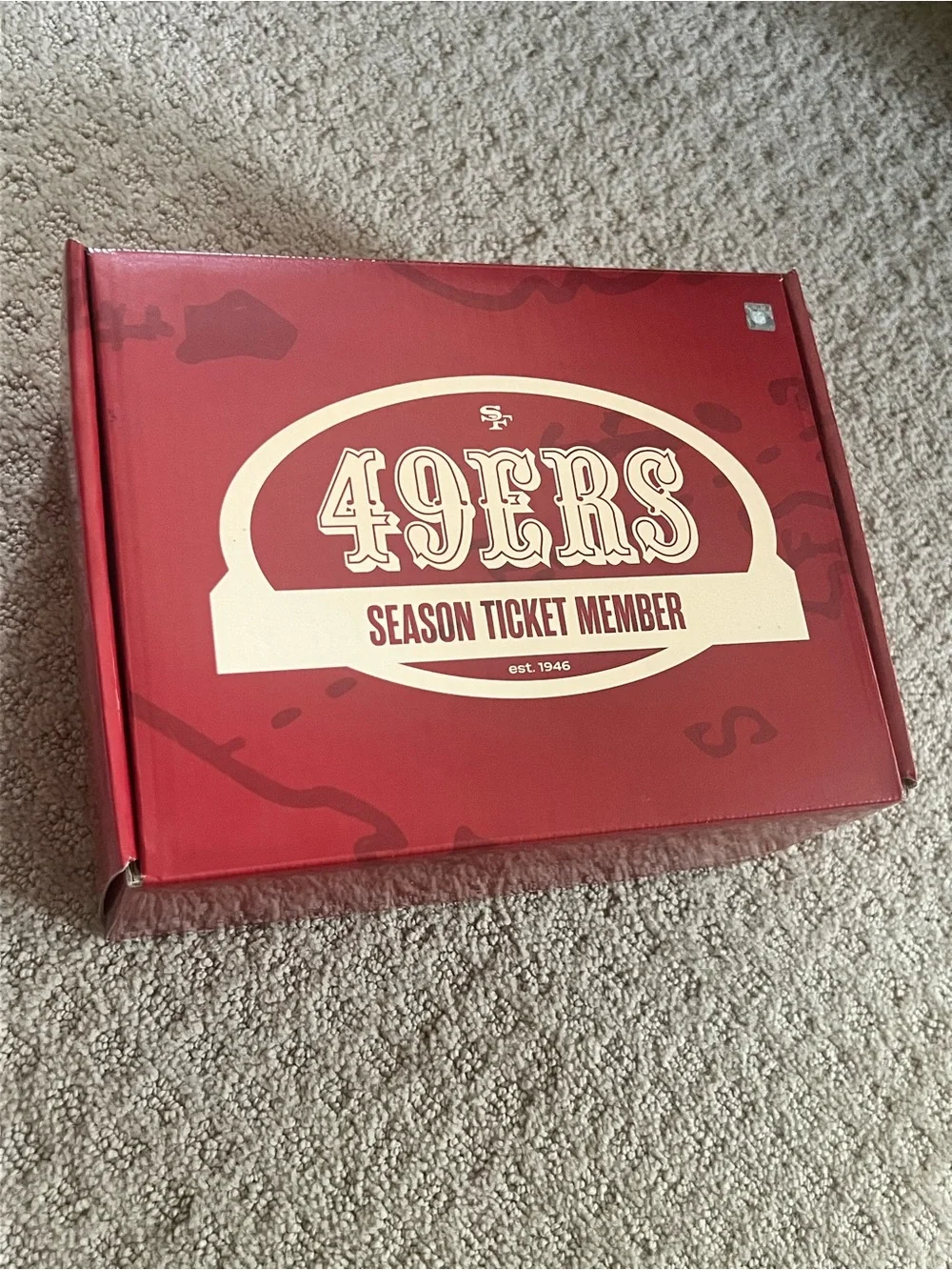 San Francisco 49ers Red Whiskey Glass & Silicone Accessory Set